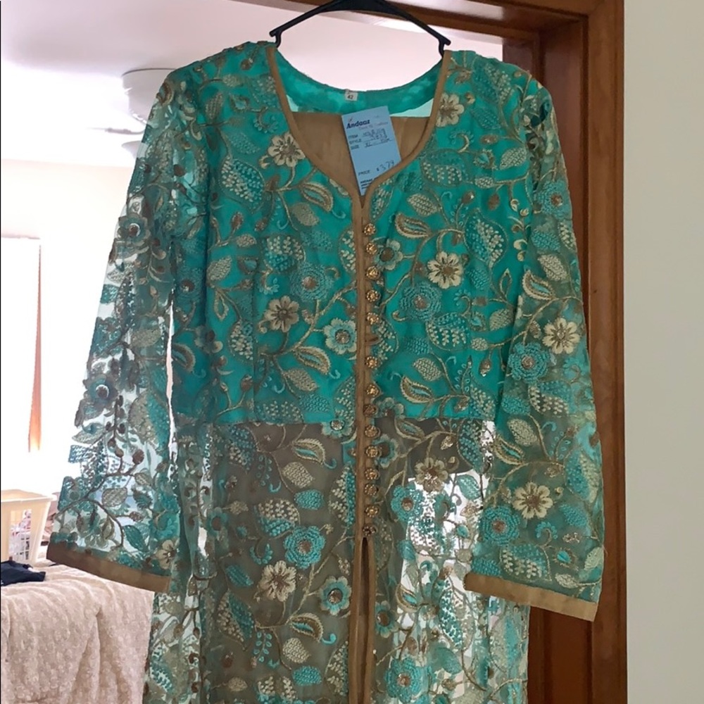 Women’s Indian suit